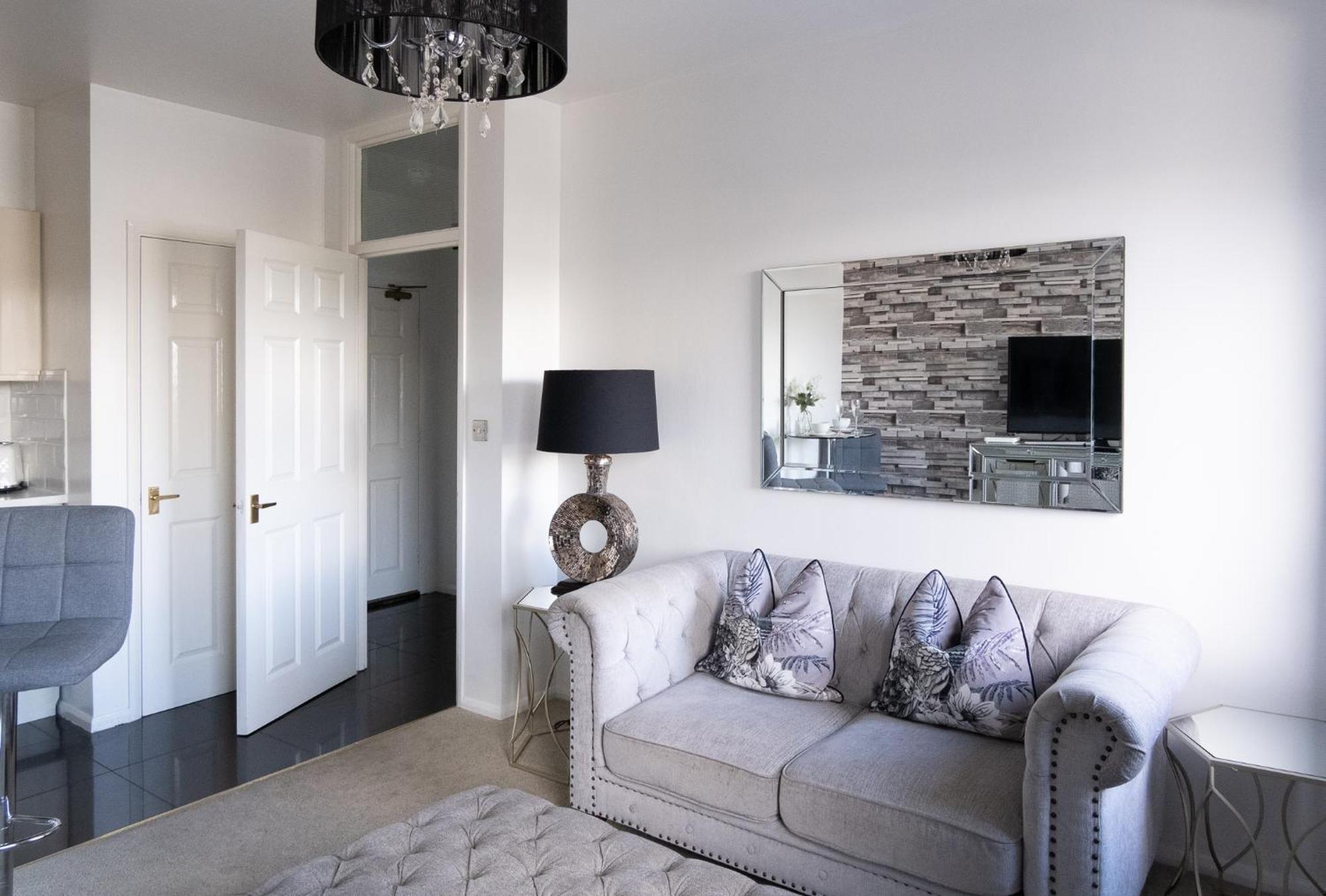Luxury One Bed Apartment 卡特顿 外观 照片